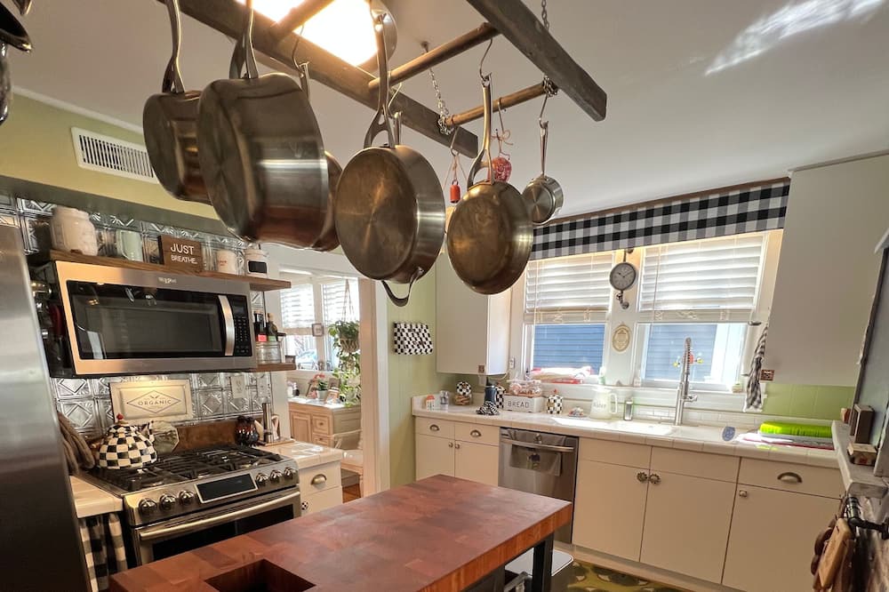 Photo of Others in Annapolis