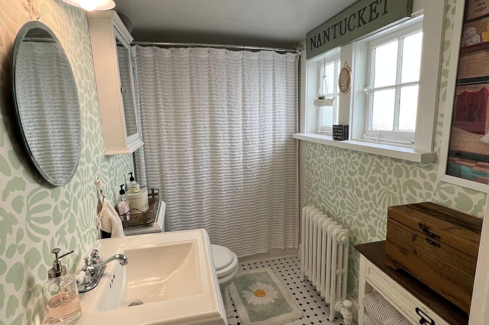 Photo of Others in Annapolis