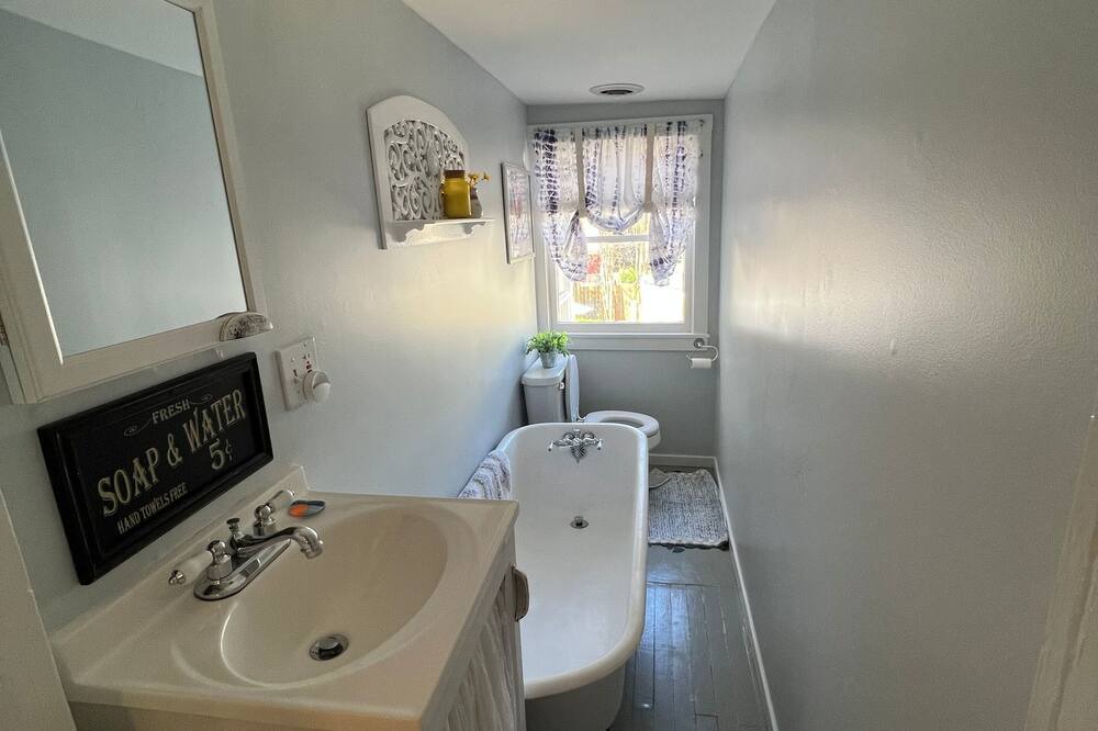 Photo of Others in Annapolis