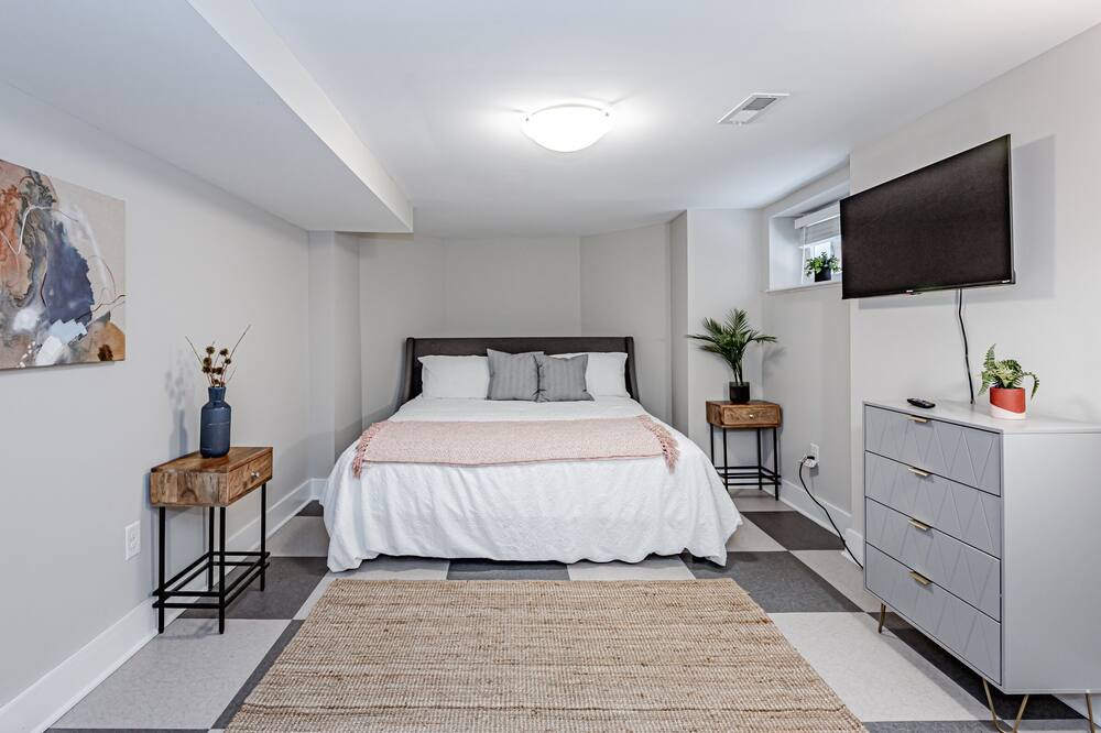 Photo of Bedroom in Fan District