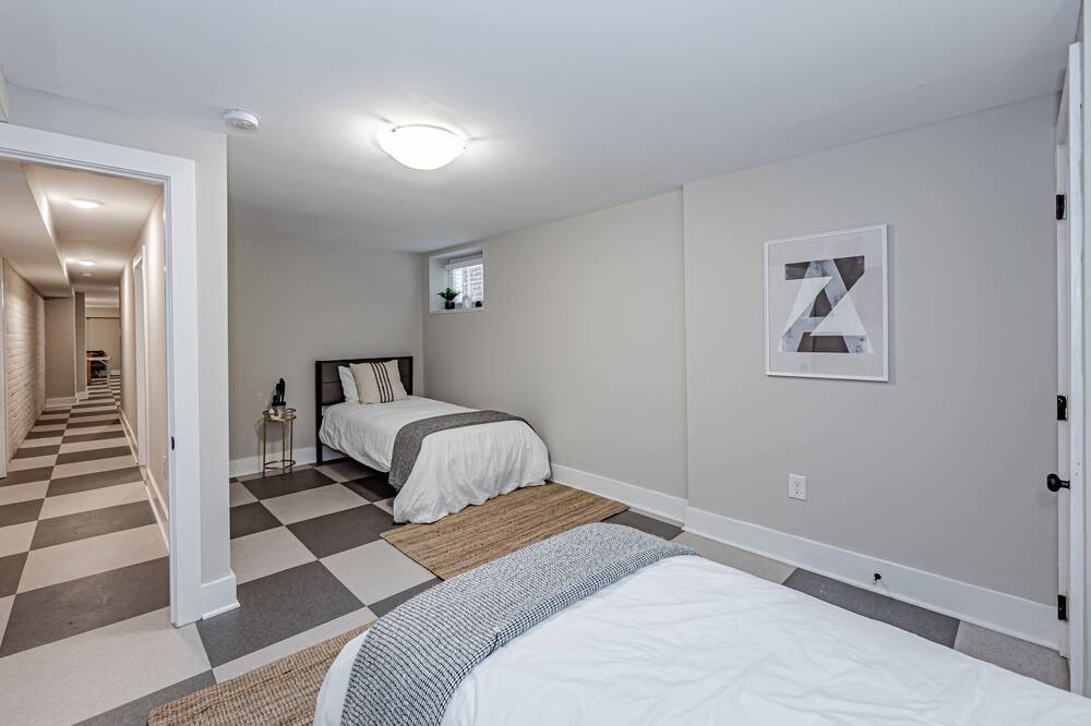 Photo of Bedroom in Fan District