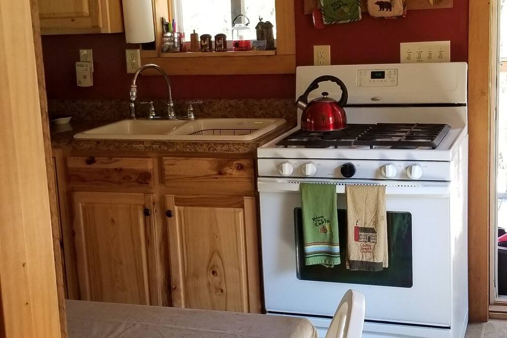 Photo of Kitchen in Claypool Hill