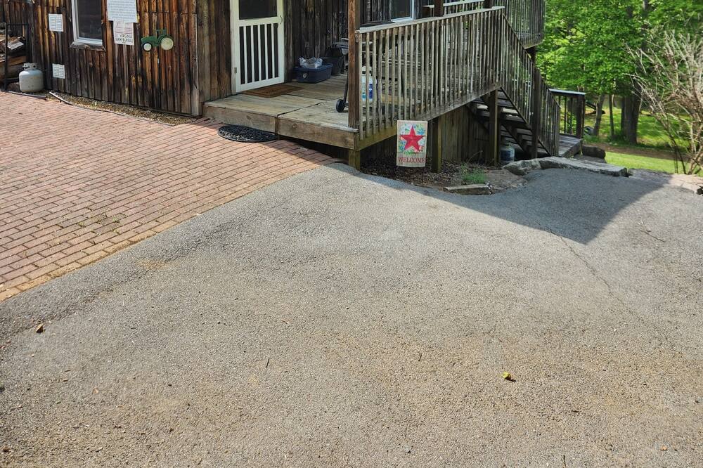 Photo of Outdoor in Claypool Hill