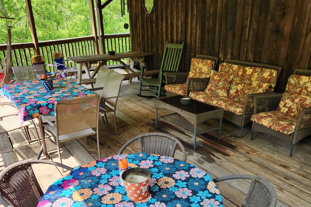Photo of Outdoor in Claypool Hill