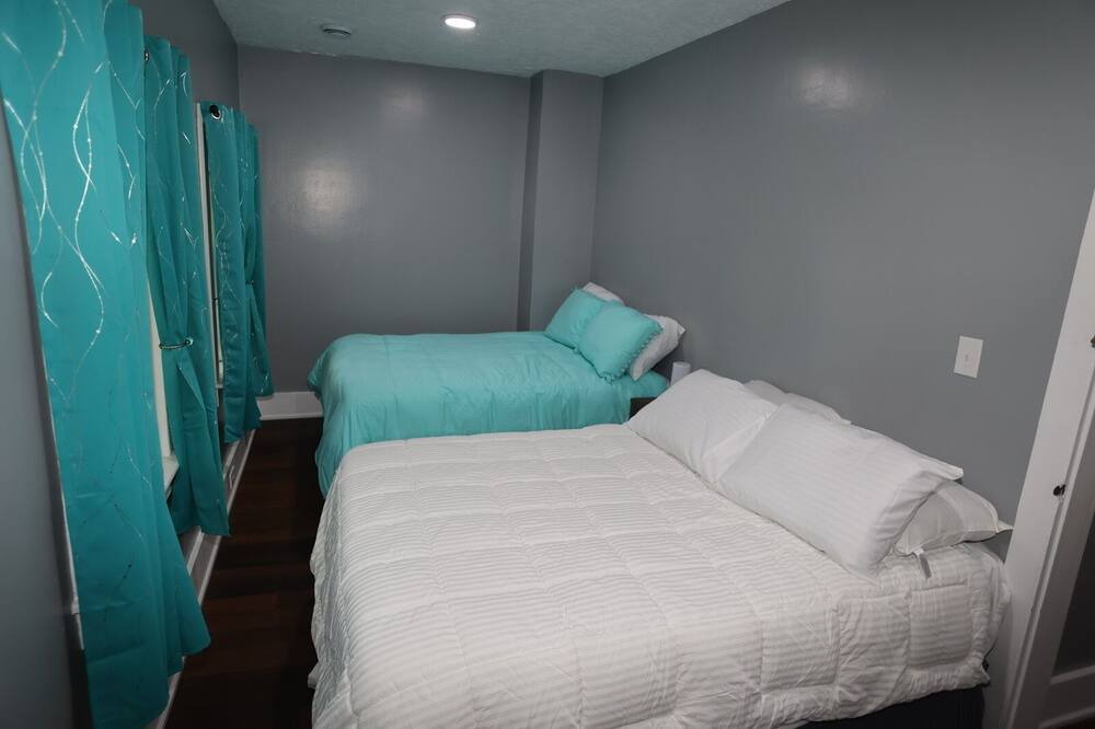 Photo of Bedroom in New Oxford