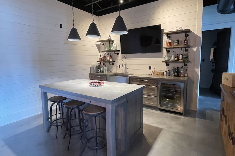 Photo of Others in Crane Hill