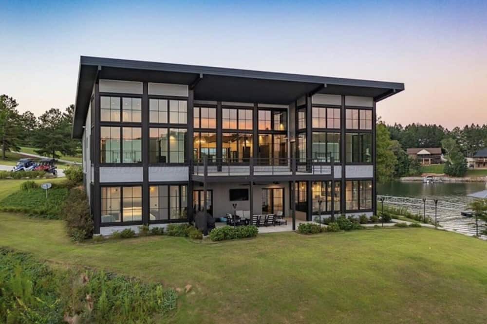 Photo of Outdoor in Crane Hill