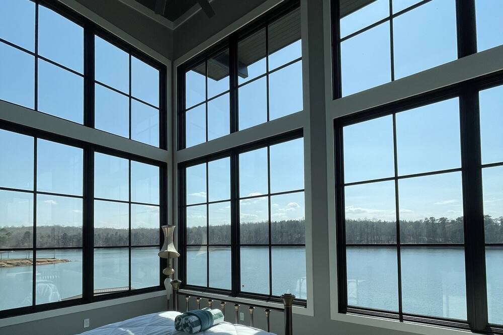 Photo of Others in Crane Hill