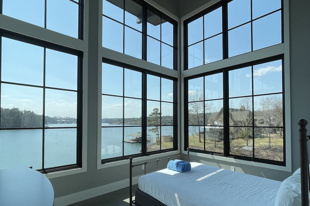 Photo of Others in Crane Hill