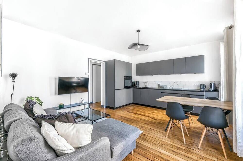 Photo of Livingroom in Puteaux