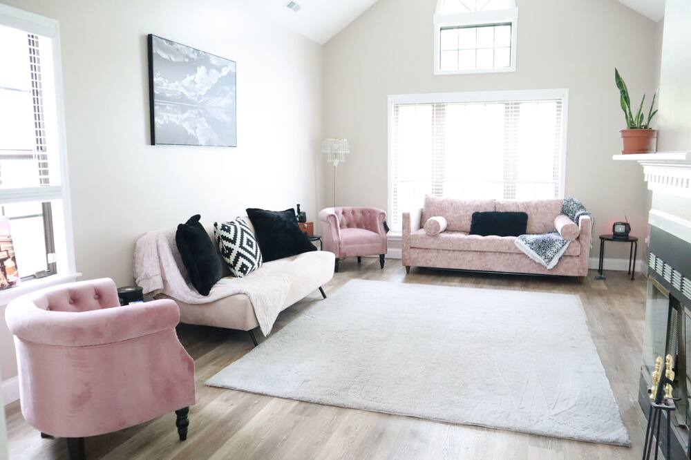 Photo of Livingroom in Blackwood