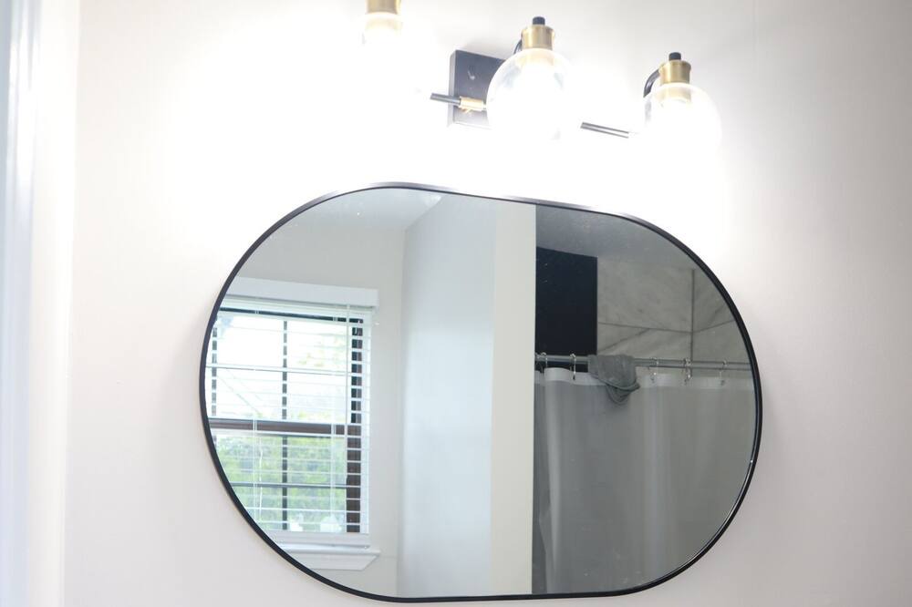 Photo of Bathroom in Blackwood