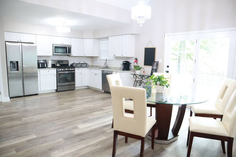 Photo of Kitchen in Blackwood