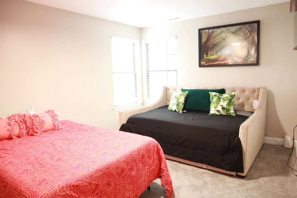 Photo of Bedroom in Blackwood