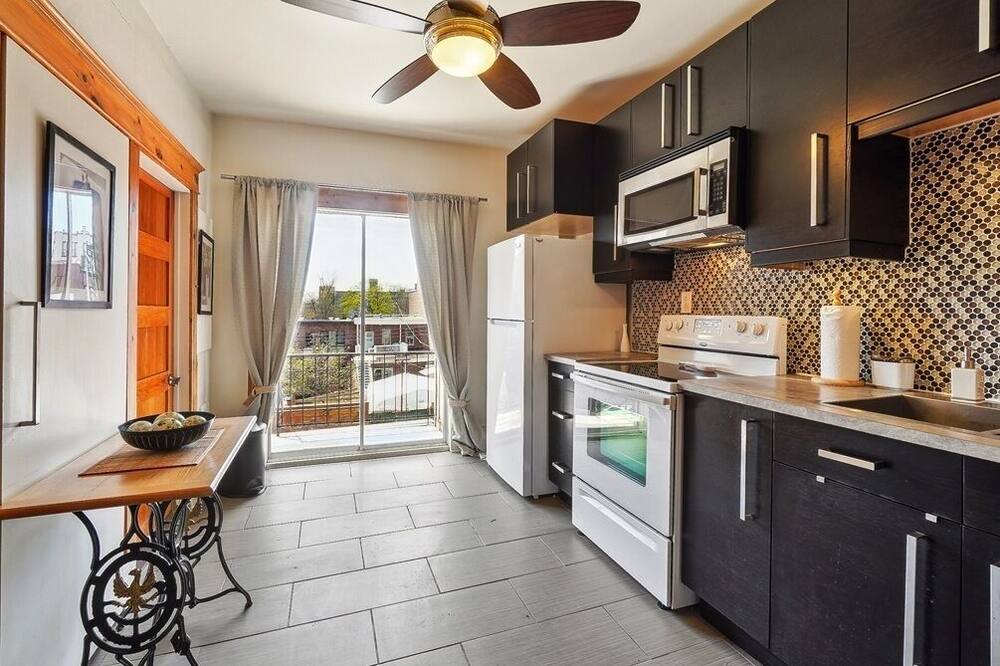 Photo of Kitchen in La Petite-Patrie