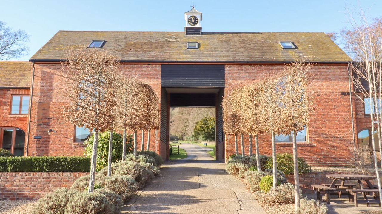 Photo of Outdoor in Moreton