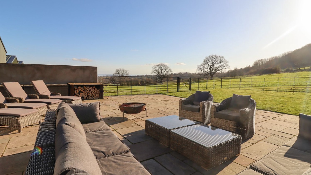 Photo of Outdoor in Moreton