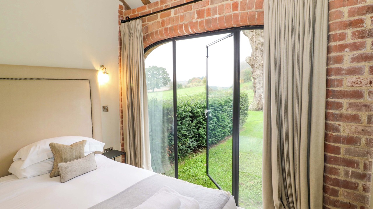 Photo of Others in Moreton