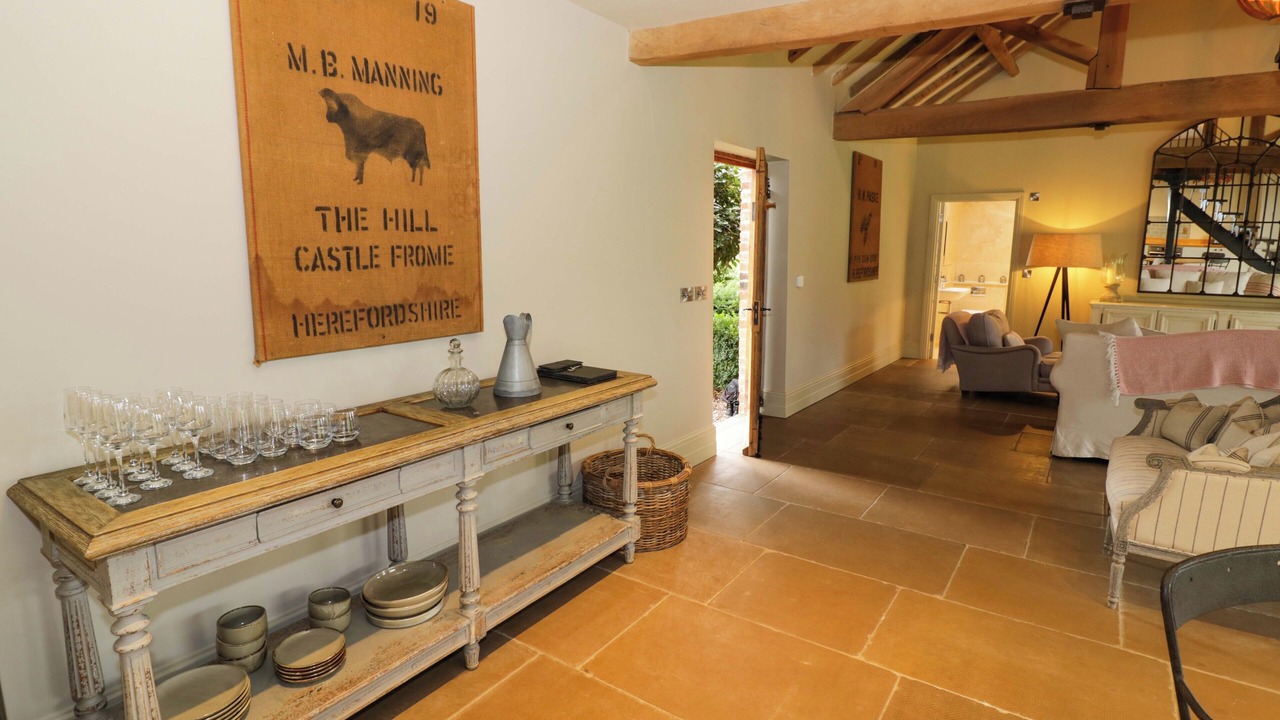 Photo of Others in Moreton