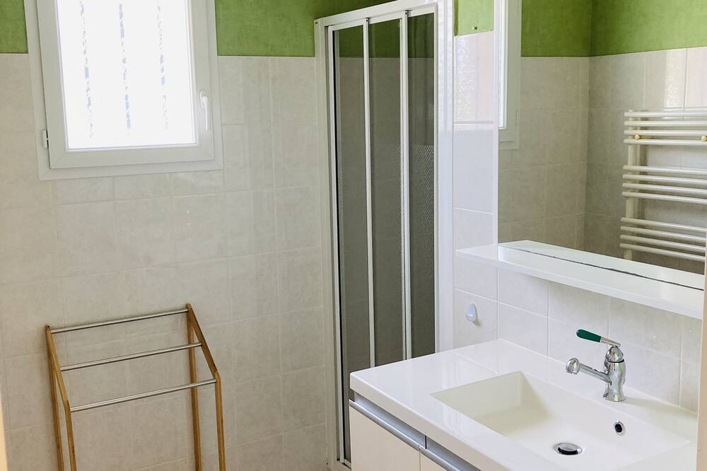 Photo of Bathroom in La Chapelle-Achard