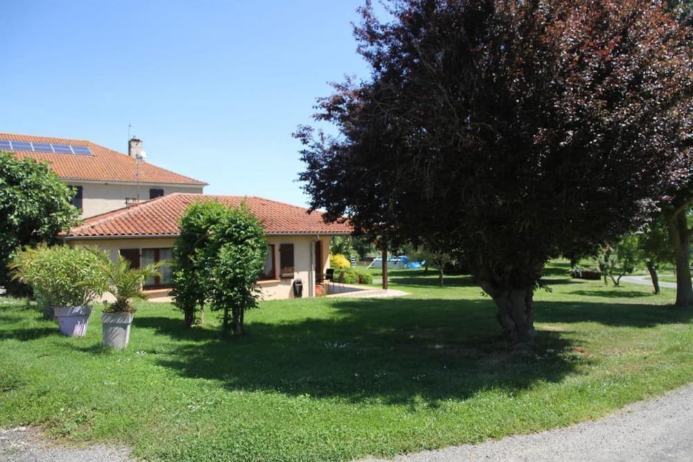 Photo of Outdoor in Saint-Jean-le-Comtal
