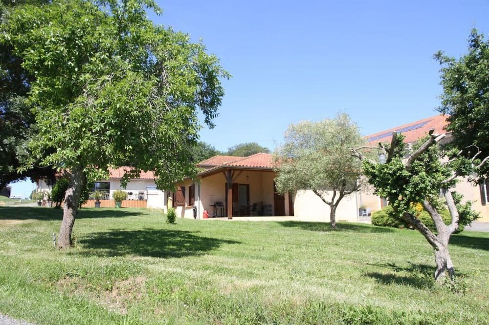 Photo of Outdoor in Saint-Jean-le-Comtal