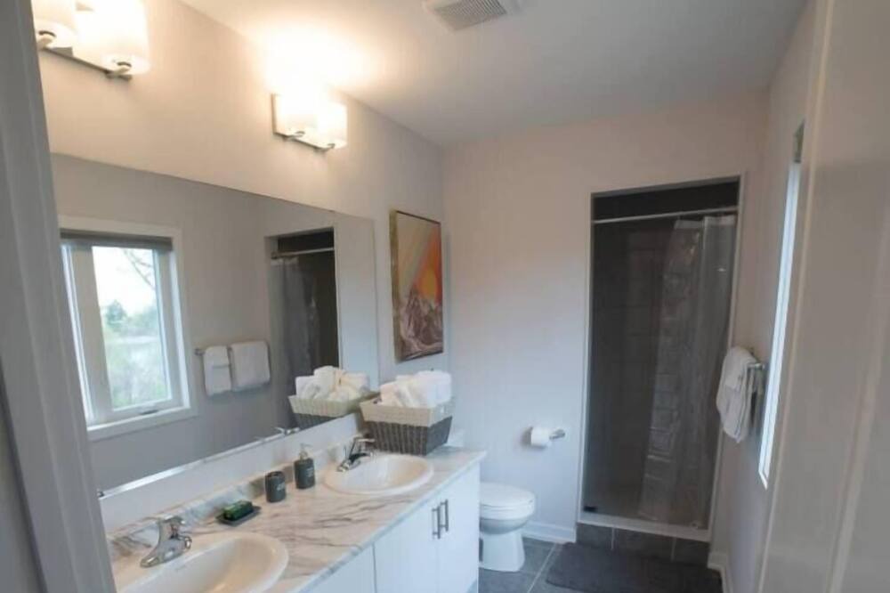 Photo of Bathroom in Townsend