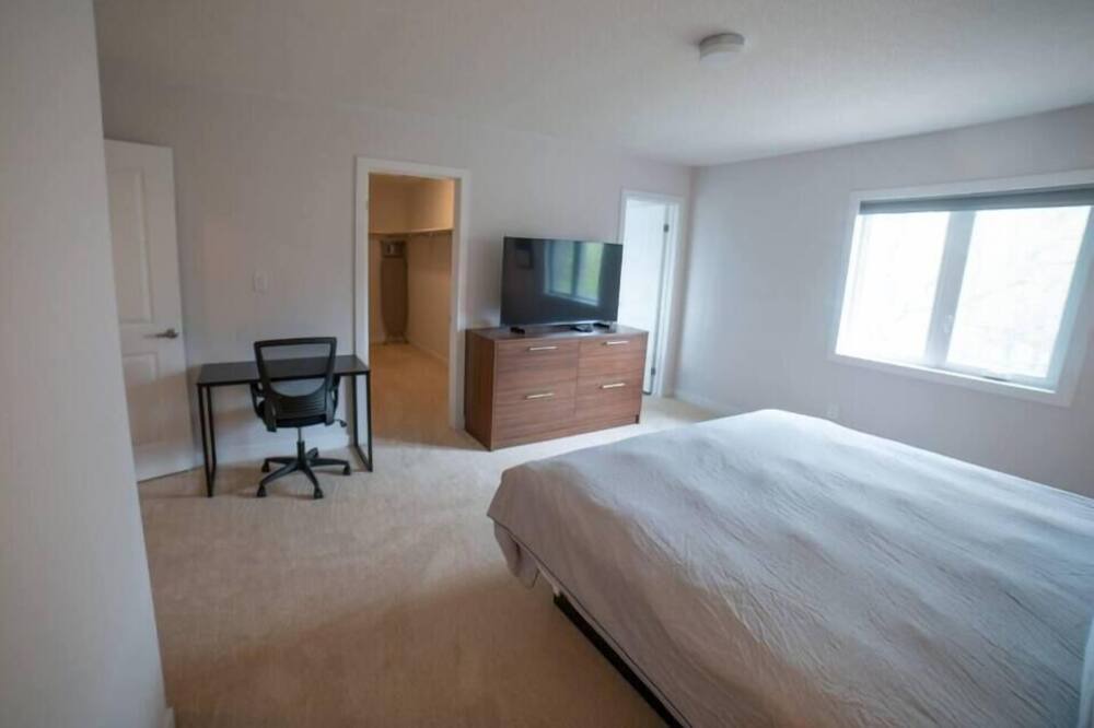 Photo of Bedroom in Townsend