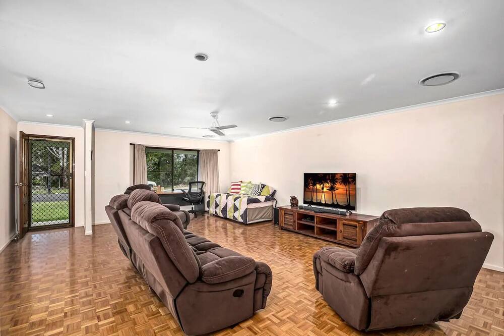 Photo of Livingroom in Tin Can Bay