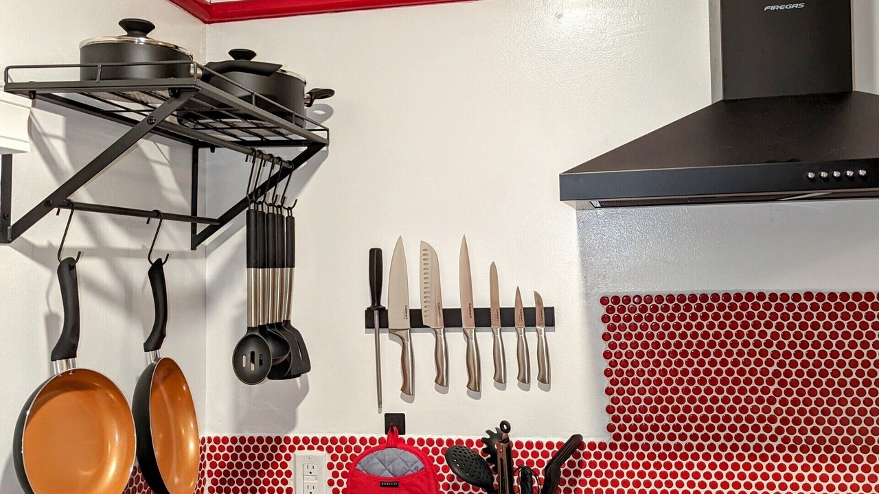 Photo of Kitchen in Eureka Springs Historic District