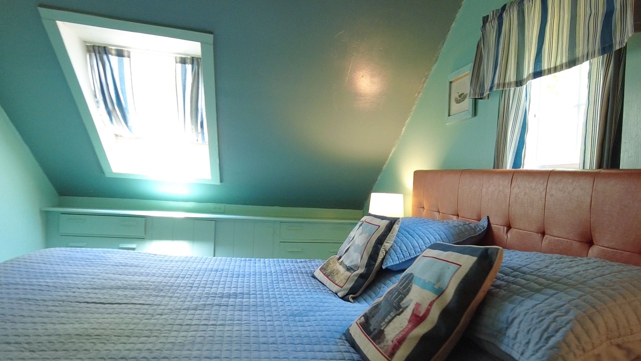 Photo of Others in Sandwich