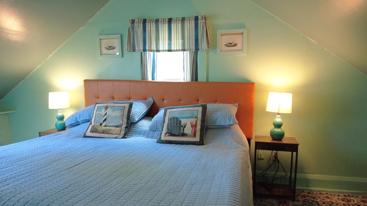 Photo of Others in Sandwich