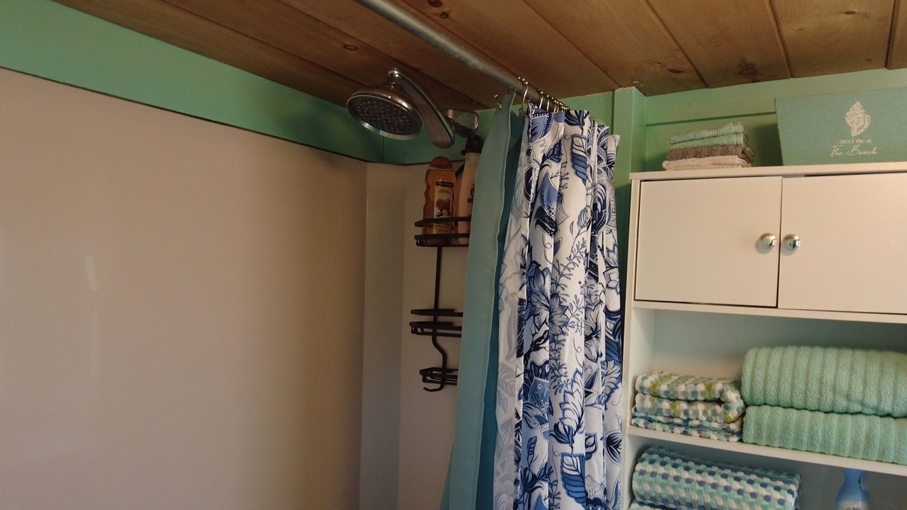 Photo of Others in Sandwich