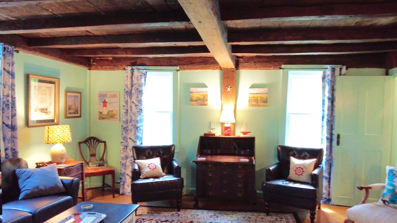 Photo of Others in Sandwich