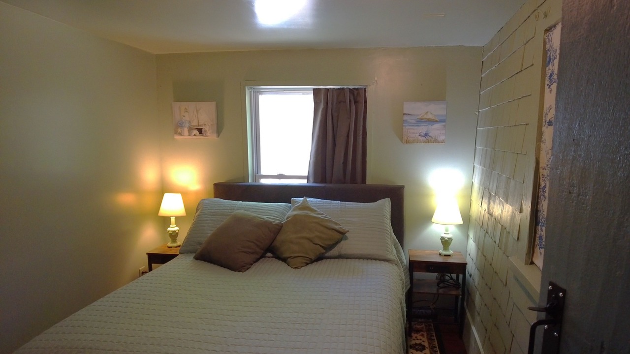 Photo of Others in Sandwich