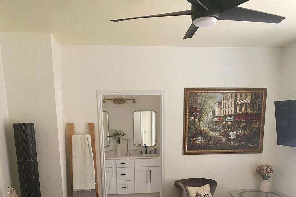 Photo of Bedroom in Cedar Creek
