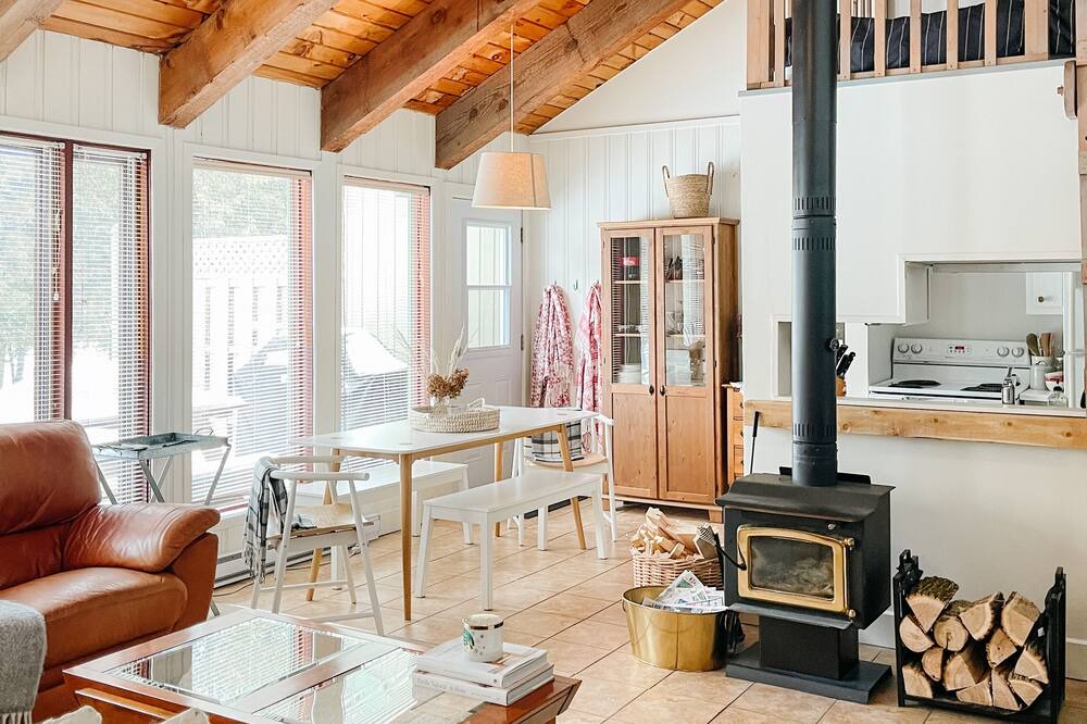 Photo of Livingroom in Orford