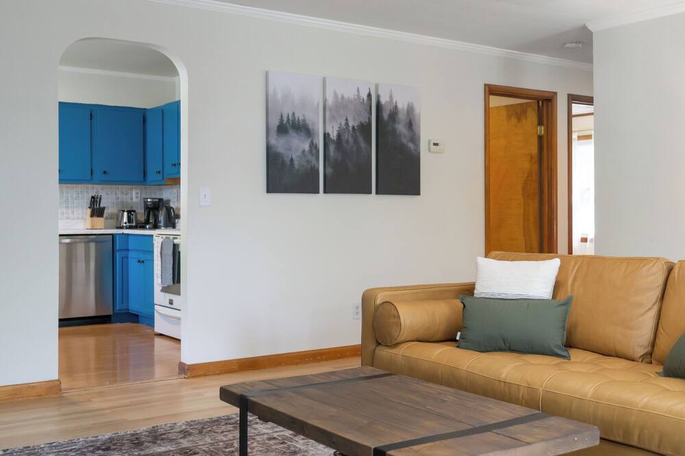 Photo of Livingroom in Catskill