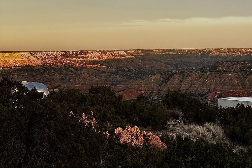 Photo of Others in Canyon