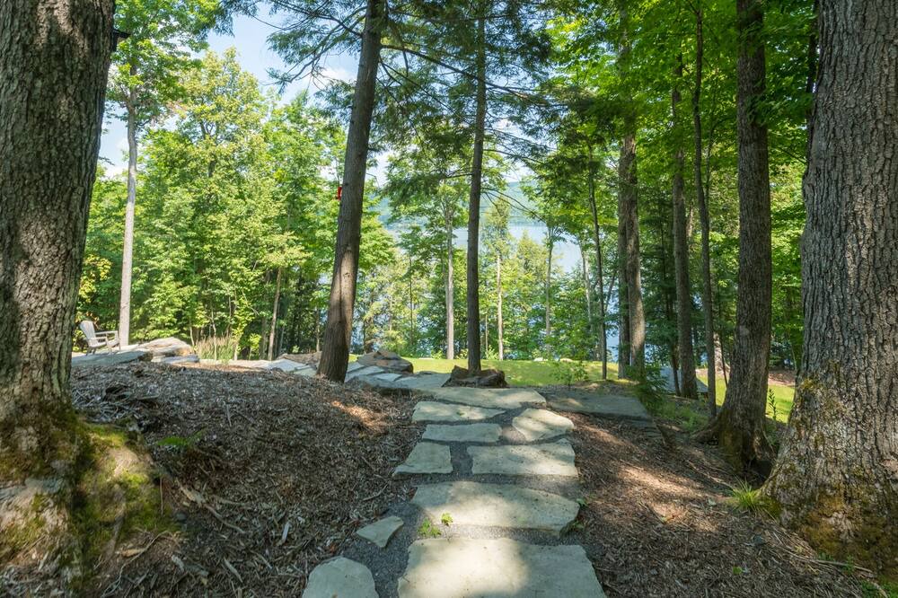 Photo of Outdoor in Ayers Cliff