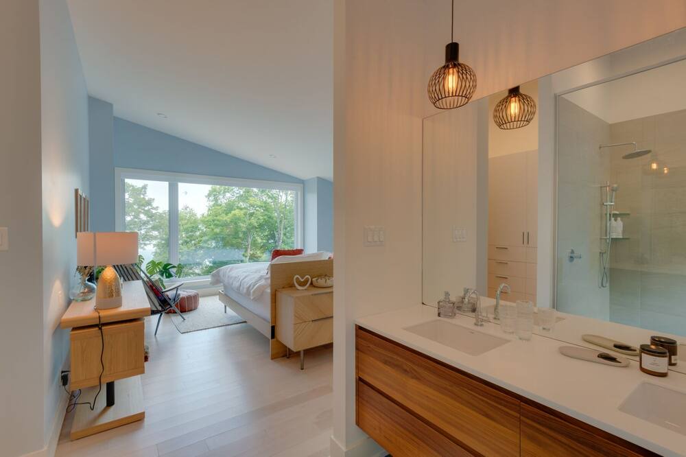 Photo of Bathroom in Ayers Cliff