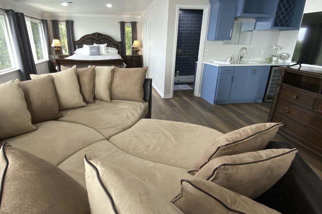 Photo of Livingroom in West Livingston
