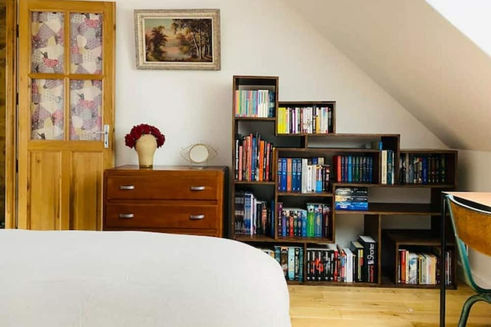 Photo of Bedroom in Sougeres-en-Puisaye