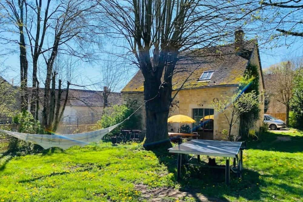 Photo of Outdoor in Sougeres-en-Puisaye