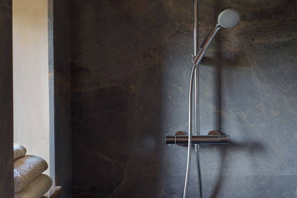 Photo of Bathroom in Castelnou