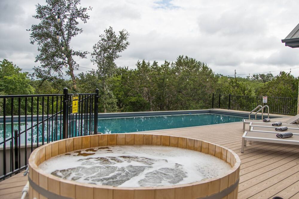 Photo of Outdoor in Spicewood