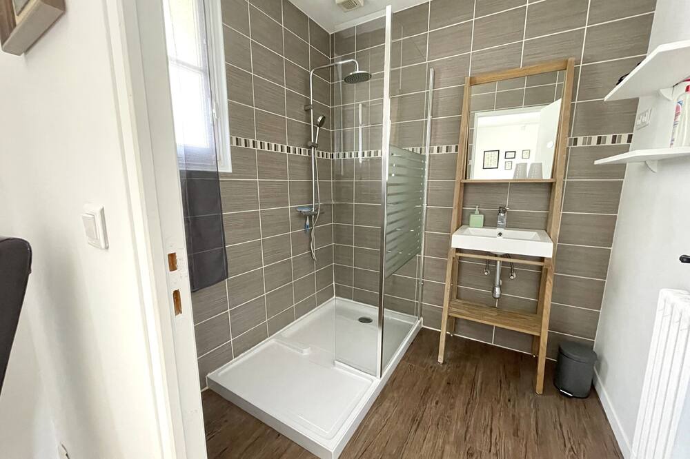 Photo of Bathroom in Courbiac