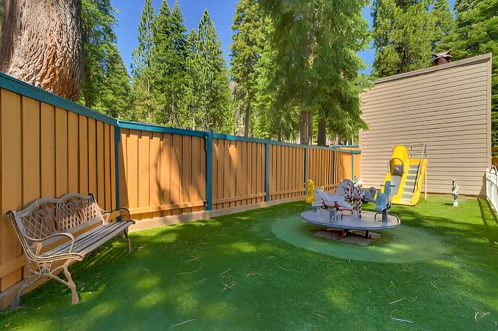 Photo of Outdoor in Carnelian Woods