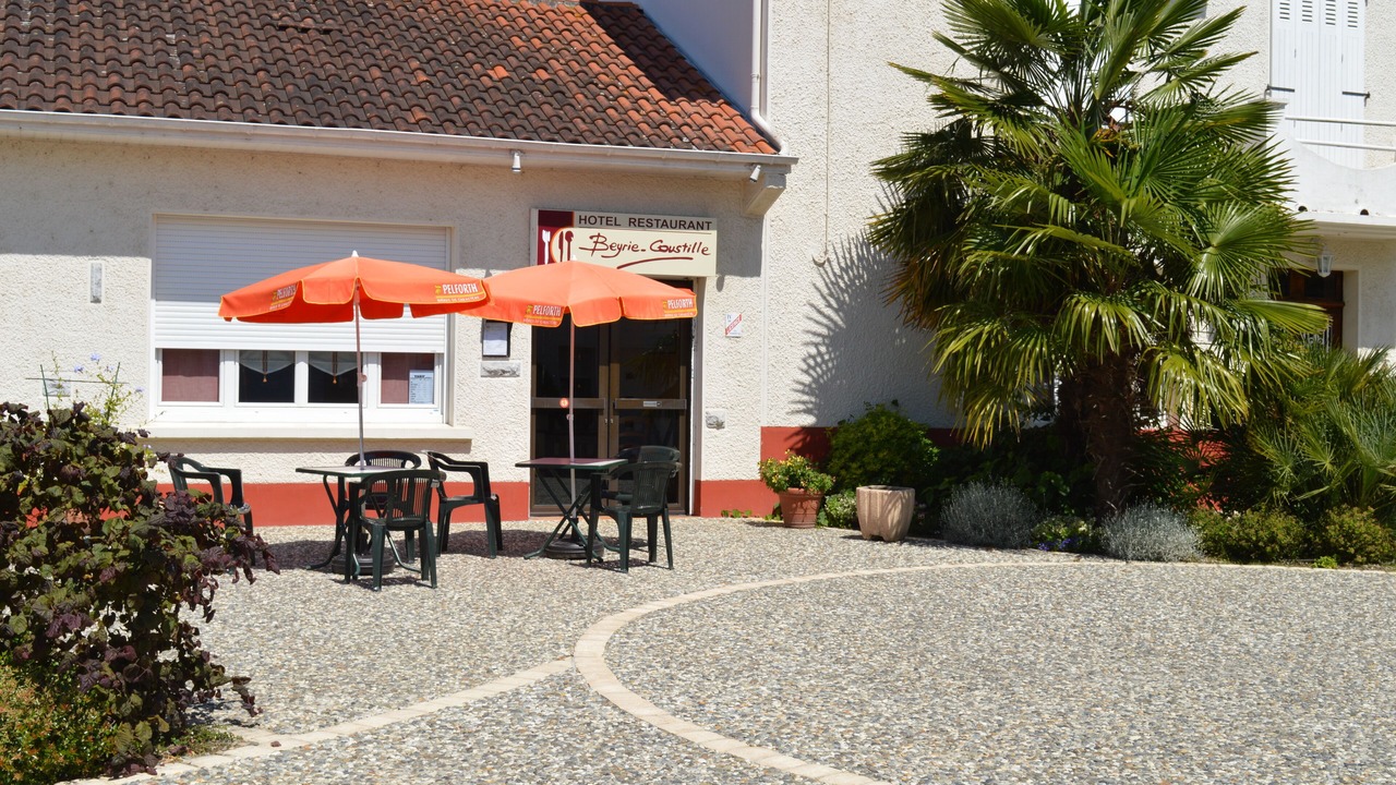 Photo of Others in Uzein