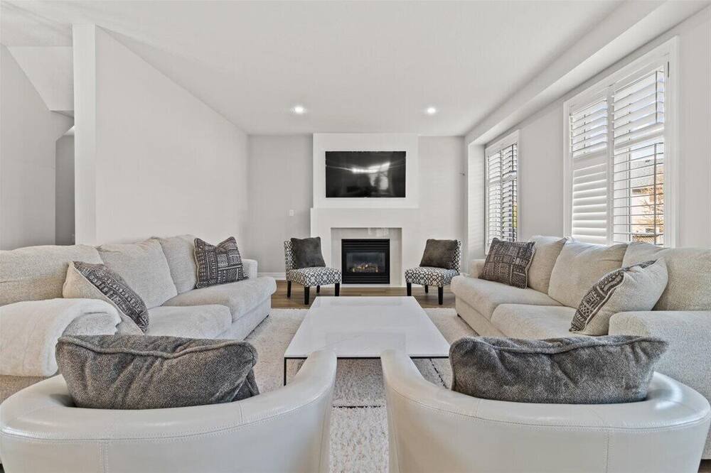 Photo of Livingroom in Hamilton